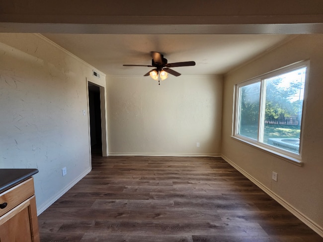 Photo - 1602 Ravenwood Dr