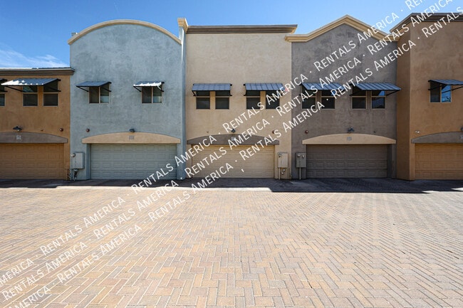 1406 W Main St