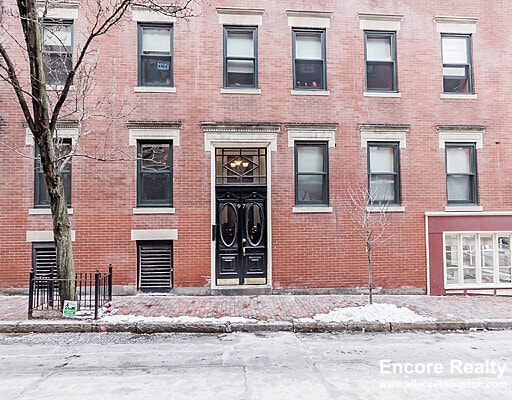 Building Photo - 97 Myrtle St Unit 2