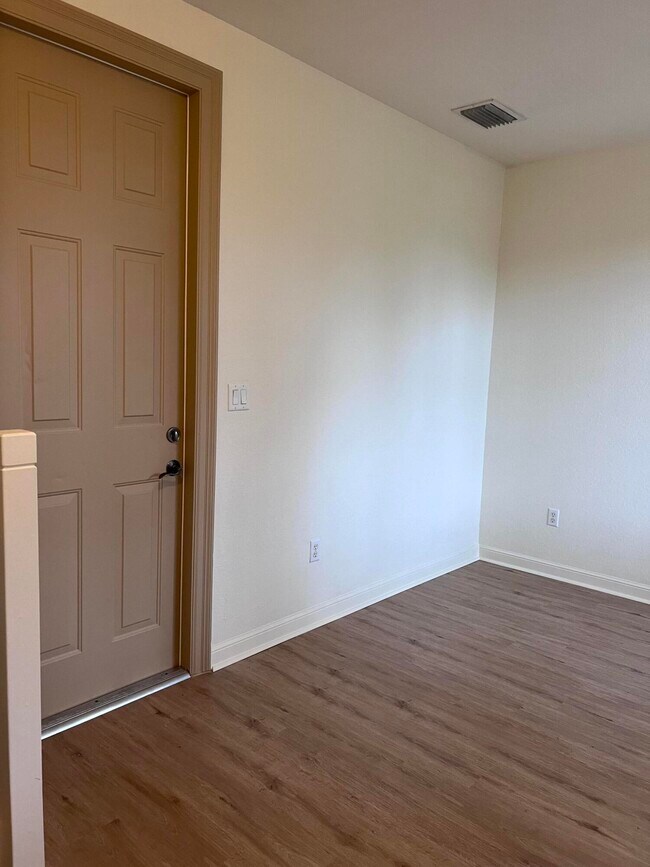 Photo - 540 Amador Ln