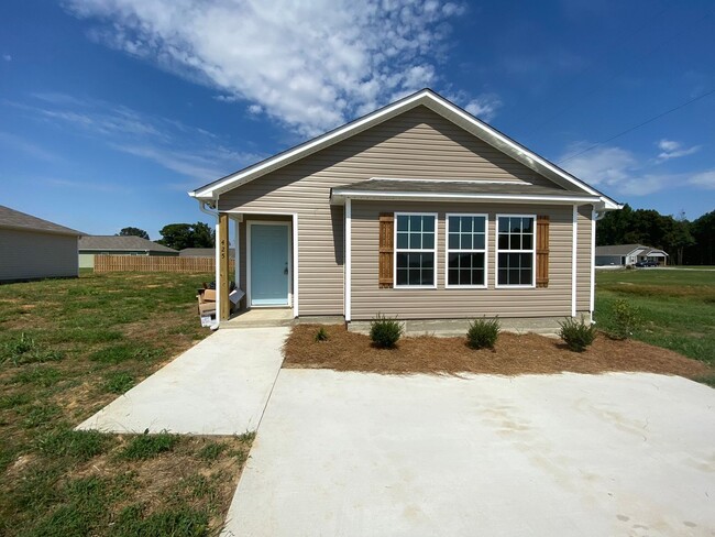 Home for Rent in Logan, AL!!! Available to... - Home for Rent in Logan, AL!!! Available to...