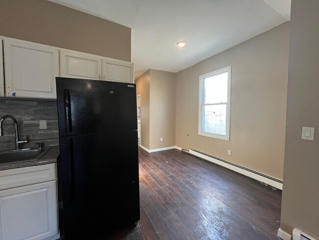 Photo - 622 Bramhall Ave Unit 1