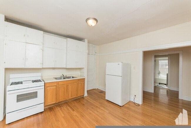 Photo - 1825 W Foster Ave Unit 1827-1