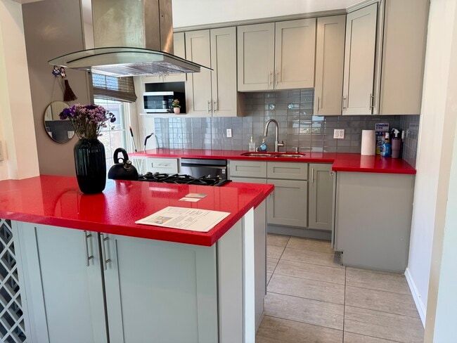 Kitchen - 6664 Ensign Ave House