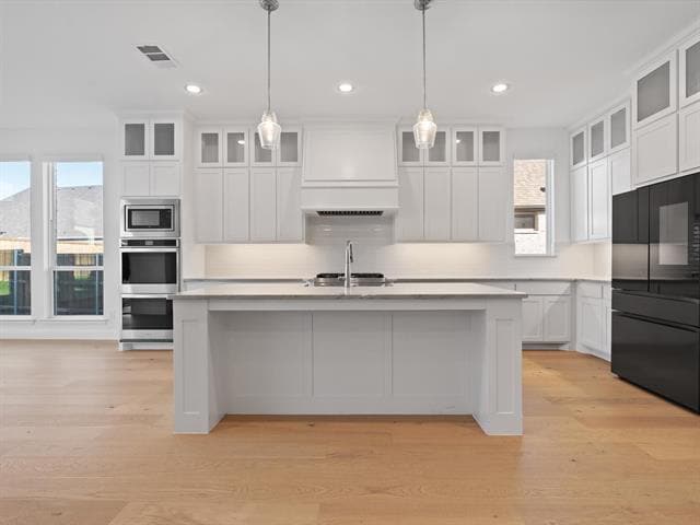 Photo - 2370 Red Cedar Trl