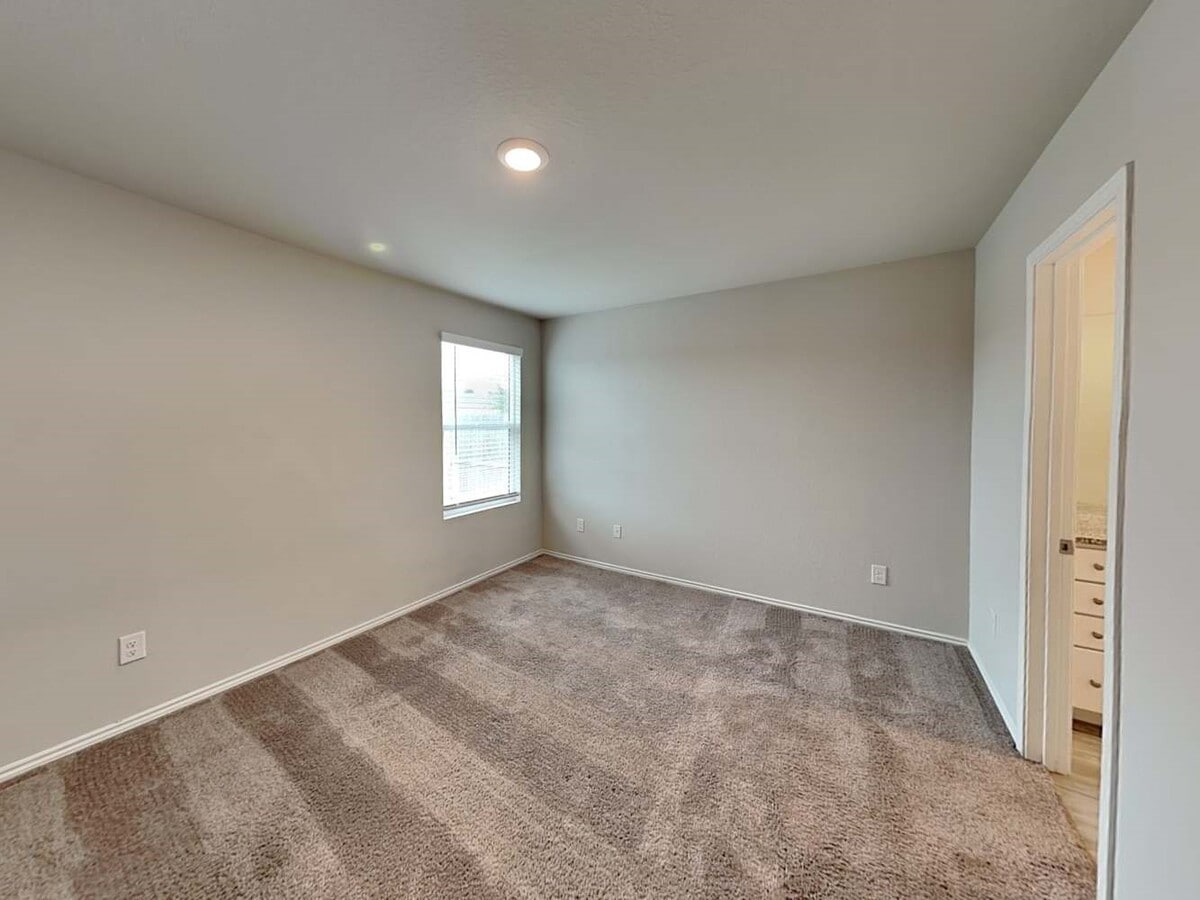 Photo - 7322 Adaja Riv