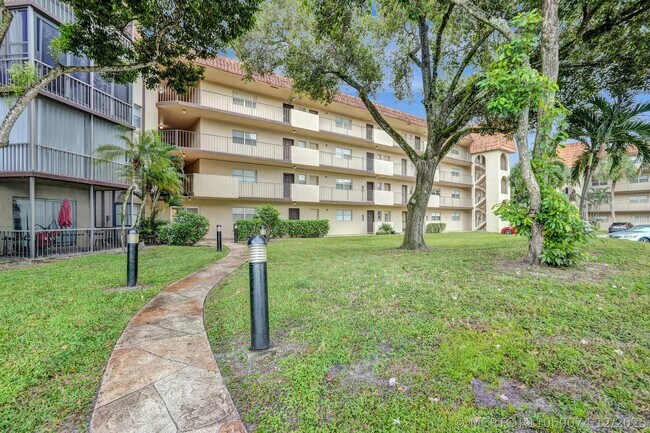 6200 S Falls Cir Dr Unit 202