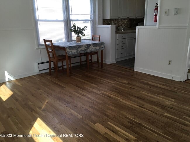 Photo - 237 Seabreeze Ave