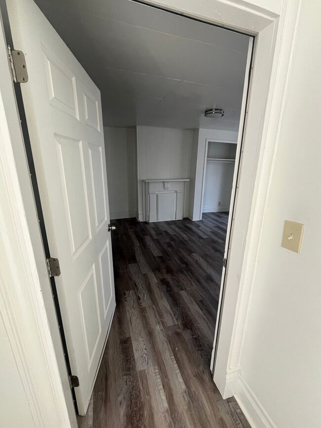 Photo - 2922 Bank St Apartment Unit 2