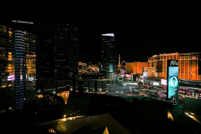Building Photo - Bellagio Fountains and Strip  Views~Luxury... Rental