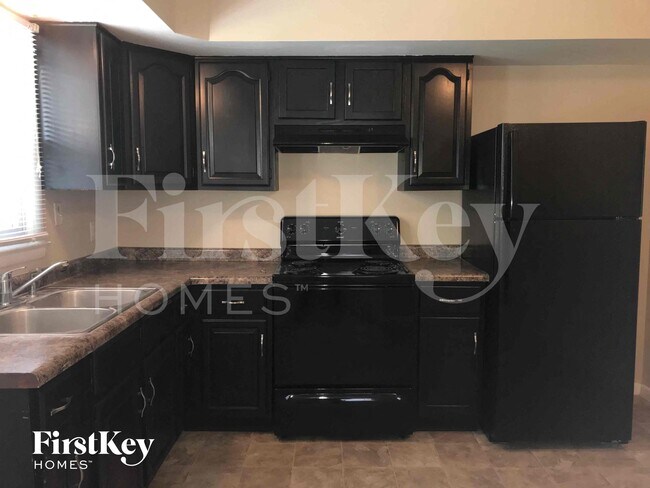 Photo - 7645 E 50th St
