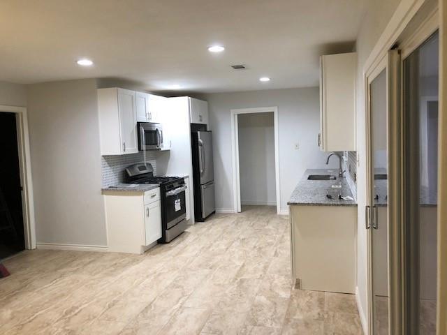 Photo - 655 Ferguson Dr