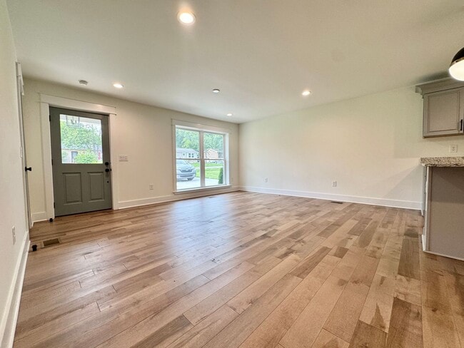 Photo - Fully Renovated 3 Bedroom Home for Rent in Franklin, TN Near Downtown Franklin & The Factory