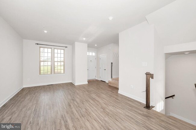 Photo - 7149 Bodkin Wy