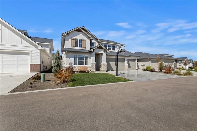 Photo - 5 Bed 3 bath Golf Course Neighborhood