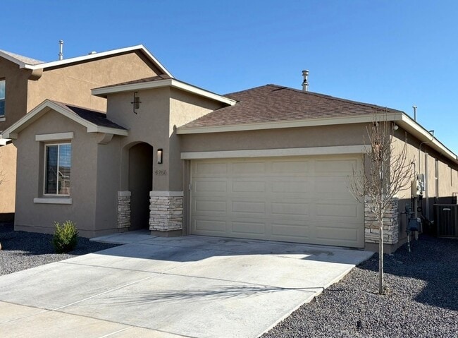 Photo - 4256 Crowned Eagle Loop NE