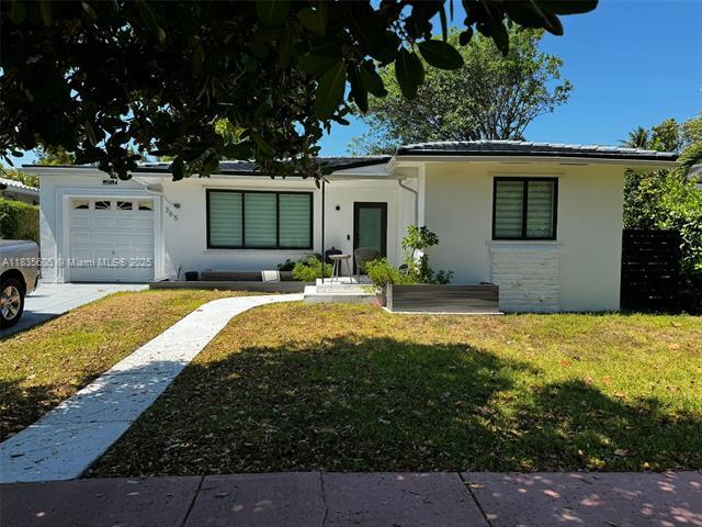 Photo - 365 Fairway Dr