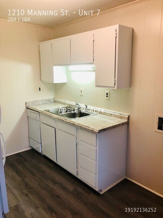 Photo - 1210 Manning St Unit 7