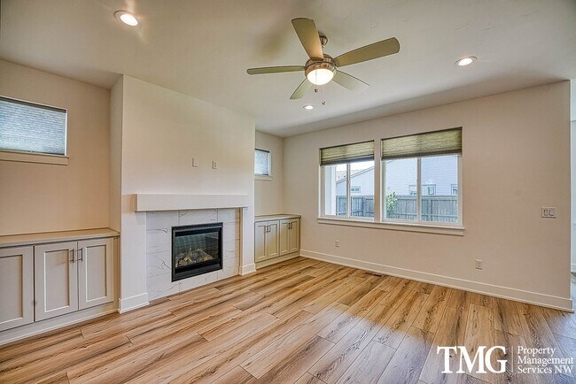 Photo - Contemporary 4 BD Vancouver Home with Resort-Style Community Amenities