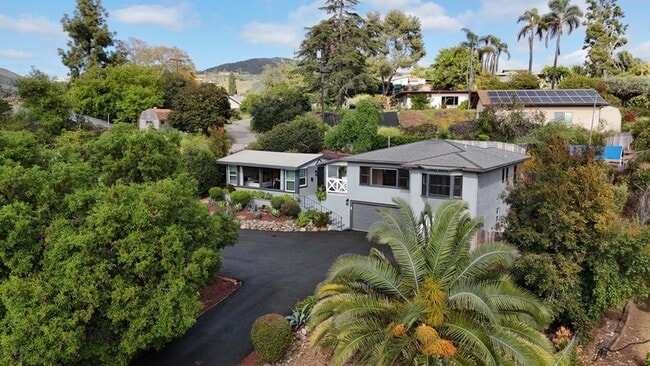 Photo - 2136 Foothill Dr