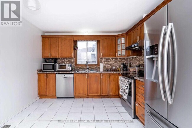 Photo - 52 Buchanan Crescent