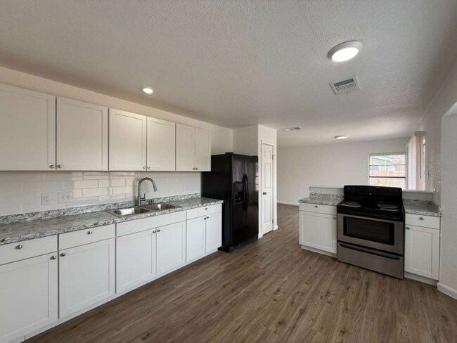 Photo - 2707 Alan Shepard Dr