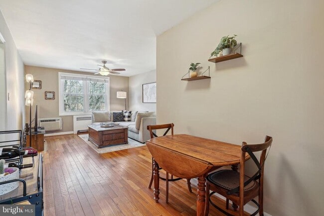 Building Photo - 216 N George Mason Dr Unit 216-2