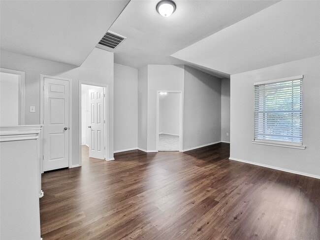 Photo - 8822 Rolling Rapids Rd