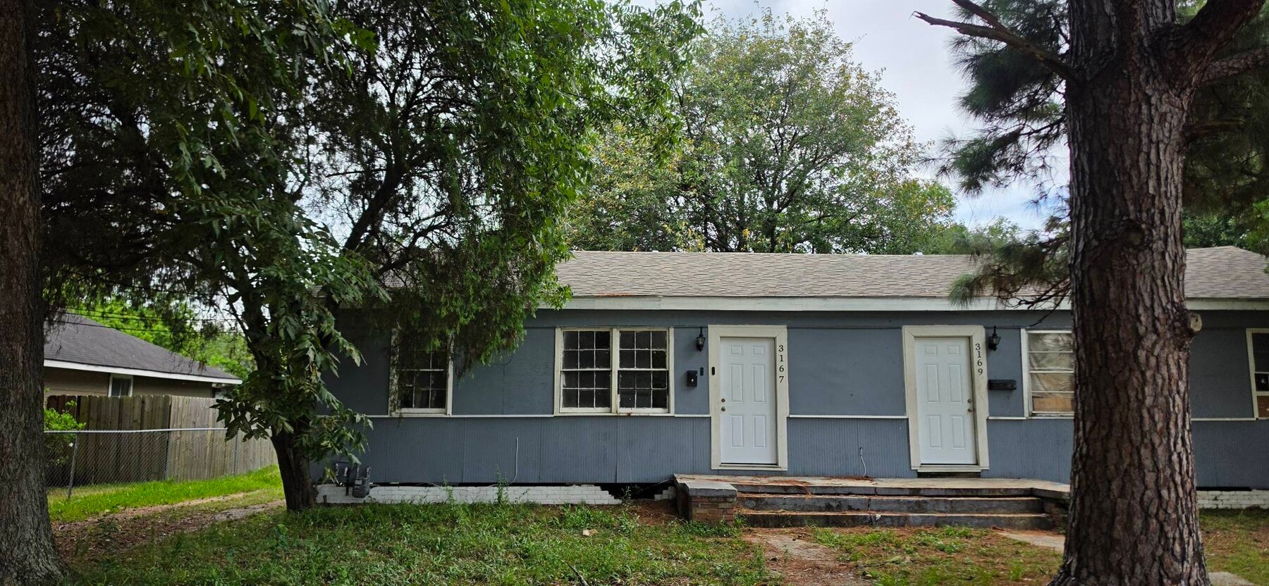 Photo - 3167 Lorraine St