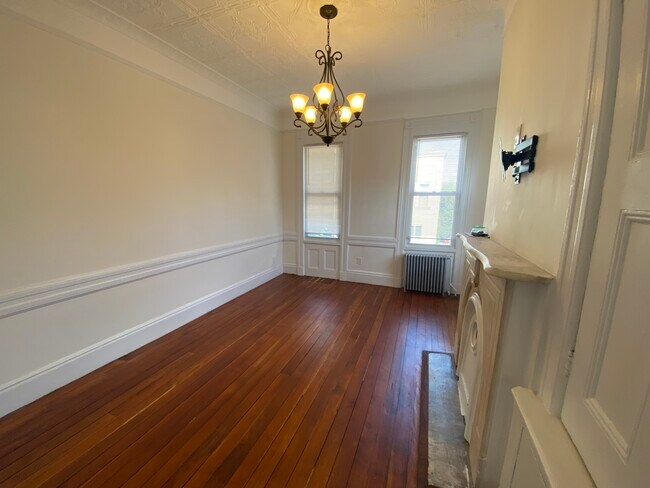 Photo - 441 Humboldt St