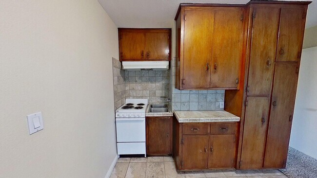 Photo - 11016 Paloma Ave