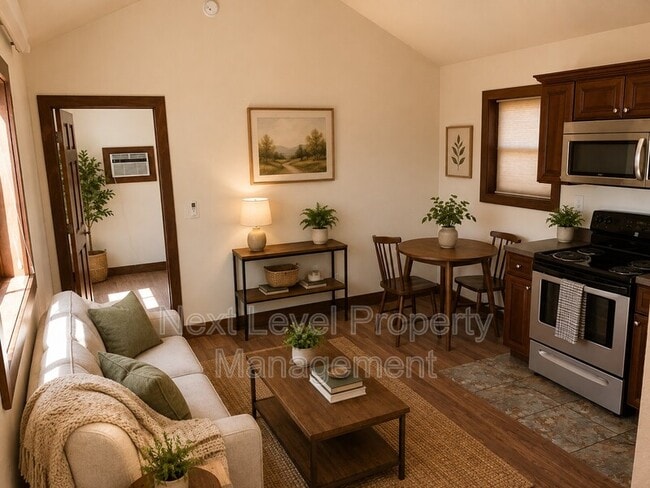 Photo - 111 E Cottonwood Dr