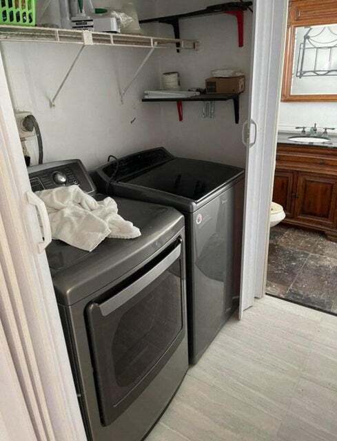 Photo - 192 Cape Cod Cir