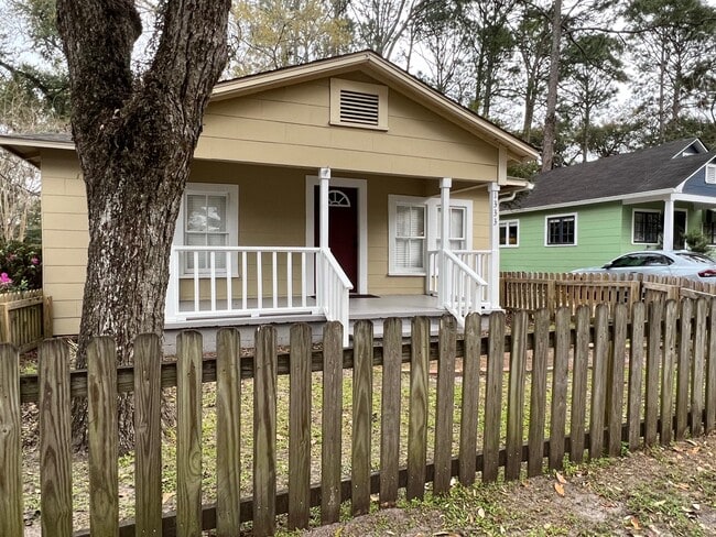 Building Photo - 1333 N Duval St