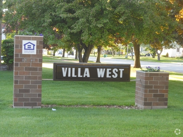 Entrada - Villa West