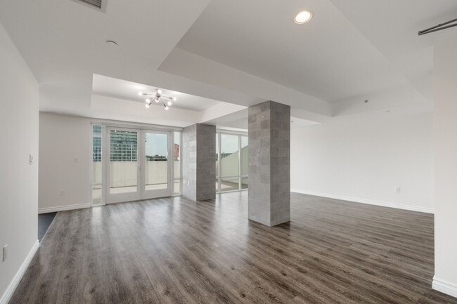 Photo - Stunning East Village 2 Bedroom at Nexus! Expansive Balcony! Pet Ok! Unidad #703