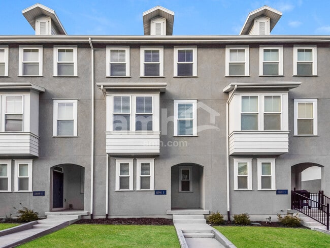 Building Photo - 11091 S Blue Bayou Dr