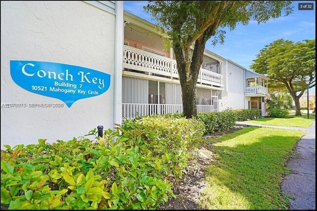 Photo - 10521 Mahogany Key Cir Unit 207