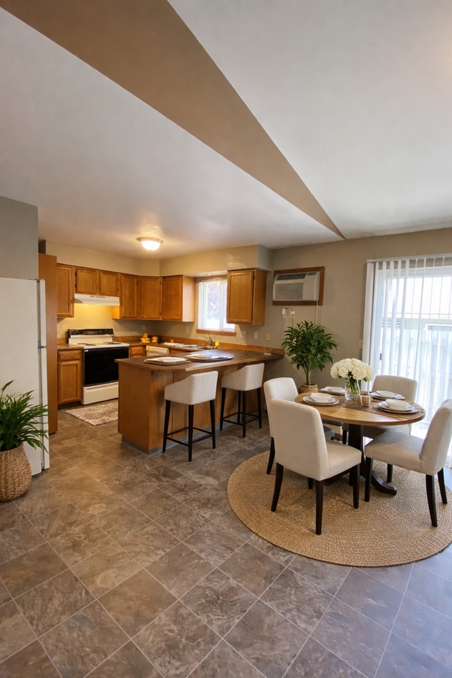 Photo - 904Spey Unit A