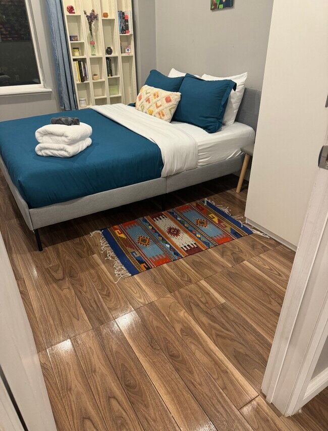 Photo - 828 Dundas St W Unité 2nd Flr