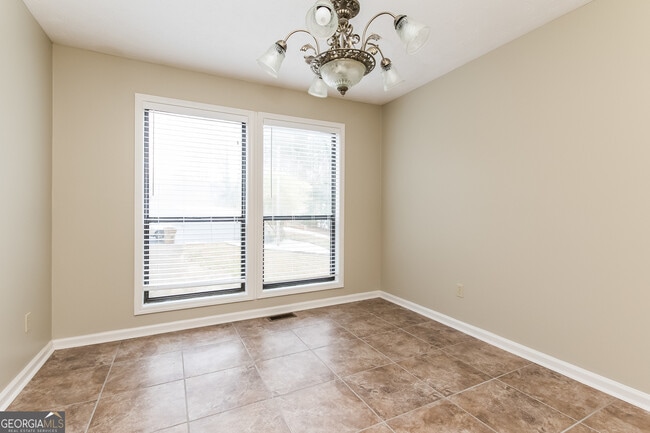 Photo - 1038 Summer Pl NW