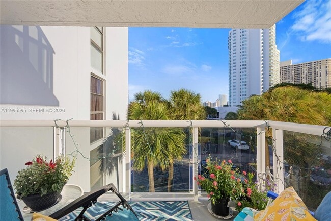 Building Photo - 20515 E Country Club Dr Unit 348