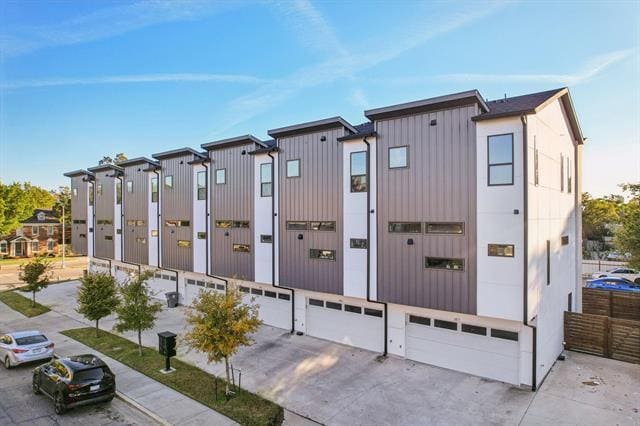 Building Photo - 145 N Henderson Ave Unit 102