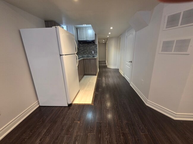 Photo - 57 Rivitt Pl Unit Basement apartment for rent