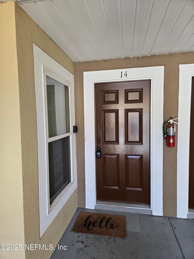 Building Photo - 6916 Ortega Woods Dr Unit 9-14