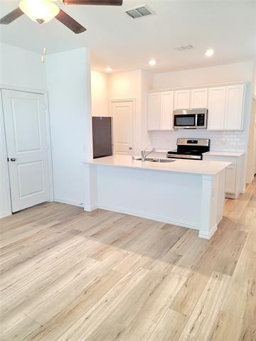 Photo - 530 Poplar St