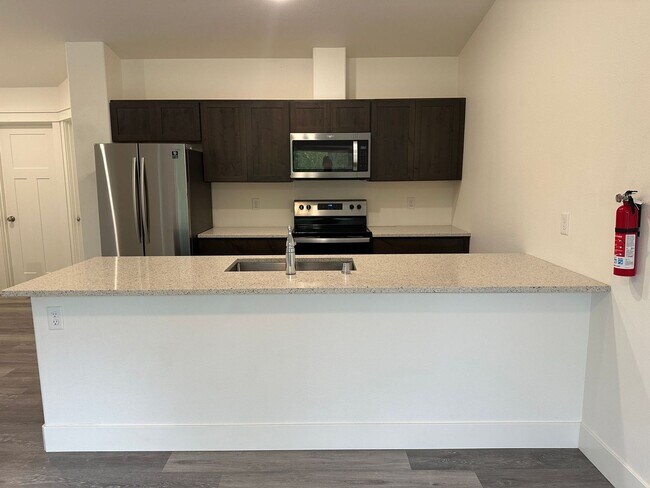 Photo - 2847 E Lakeview Rd Unit 1