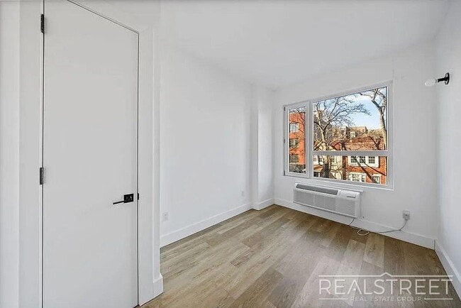Photo - President Street Unit 3B