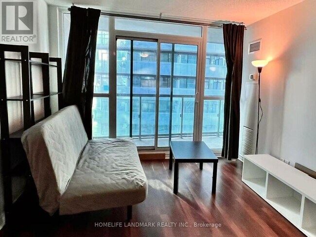Photo - 19 Grand Trunk Crescent Unit 2107