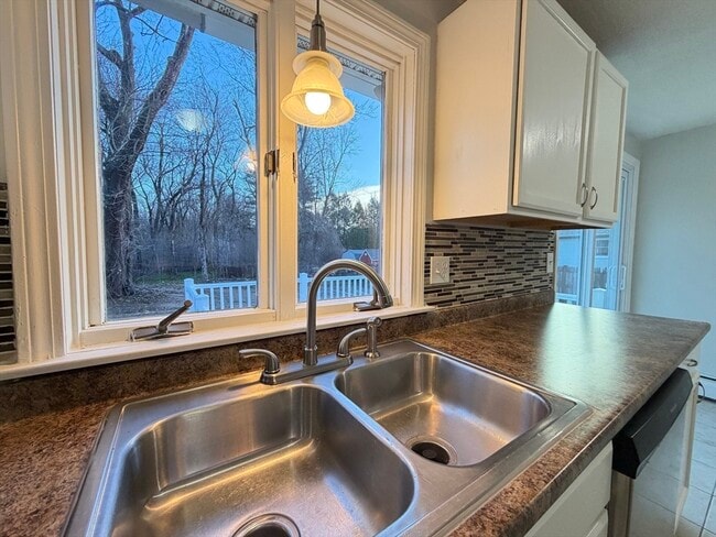 Photo - 22 Simpson Cir